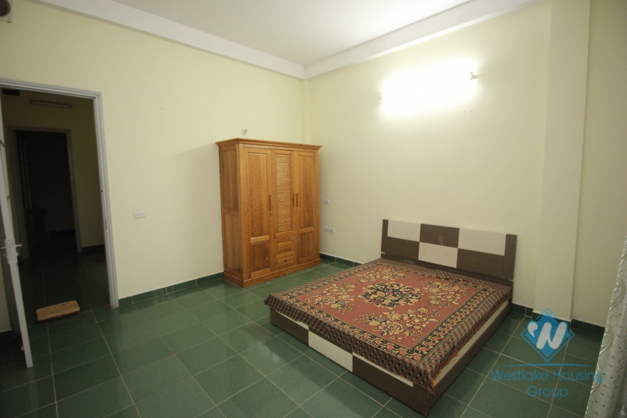 House with 5 bedrooms for rent in Ba Dinh District, Ha Noi 