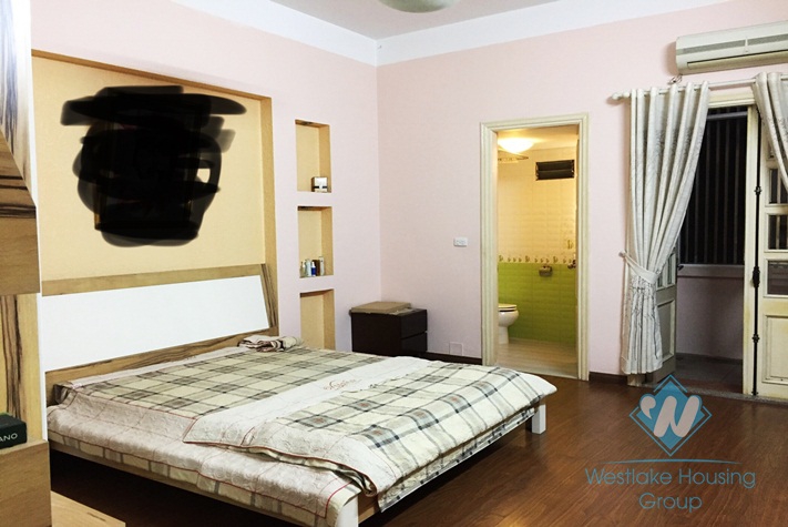 Three bedrooms house in Ba Dinh district, Ha Noi