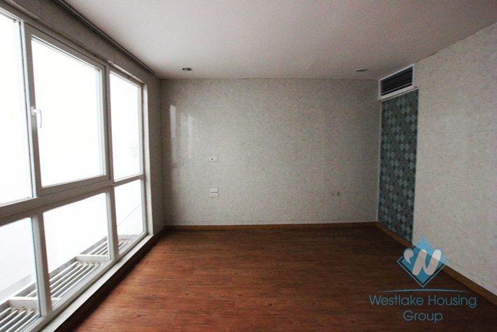 Beautiful office for lease in Ba Dinh District, Hanoi