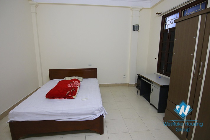 Cheap house for rent with 5 bedrooms in Ba Dinh district