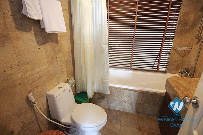 Modern, lakeside apartment for rent in Quang Khanh, Tay Ho, Hanoi