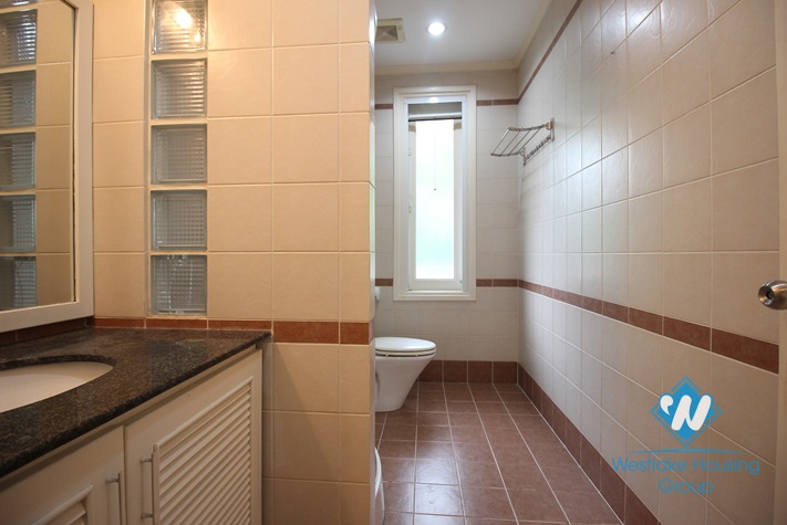 A charming Villa with 5 bedrooms for lease in Dang Thai Mai street, Westlake area