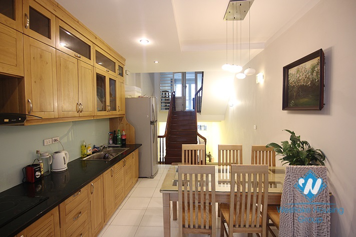 Nice and affordable house for rent in Nghi Tam village, Tay Ho, Hanoi 