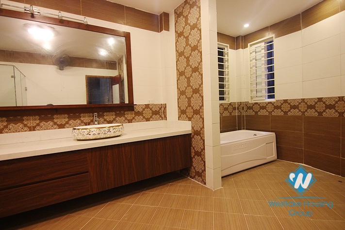 Brand new house with 5 bedrooms for rent in Tay Ho district 