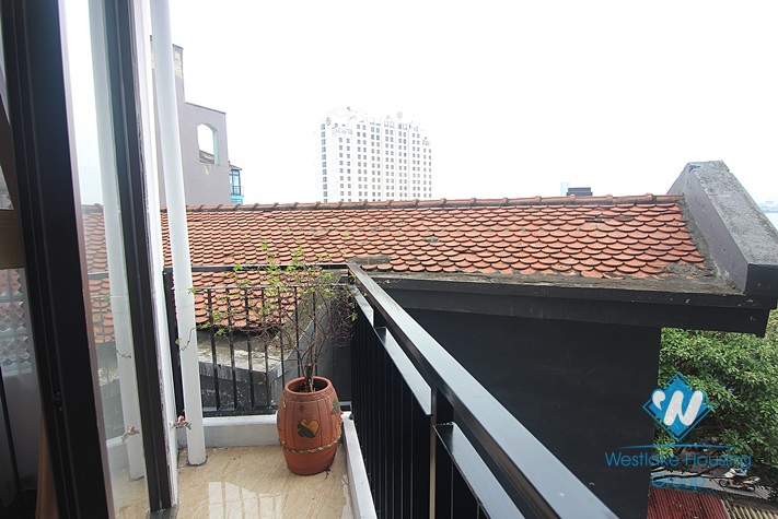Beautiful and Bright Apartment for rent on Xuan Dieu Street