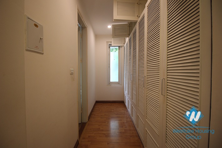 A charming Villa with 5 bedrooms for lease in Dang Thai Mai street, Westlake area