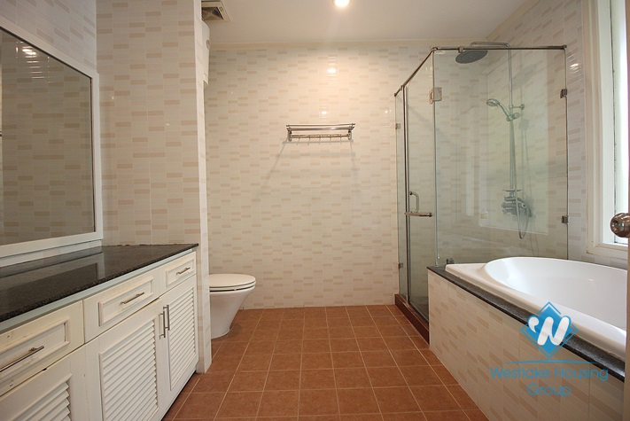 A charming Villa with 5 bedrooms for lease in Dang Thai Mai street, Westlake area