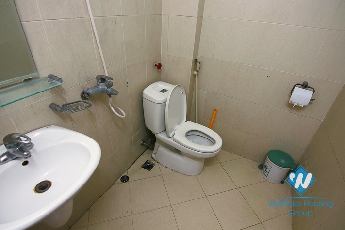 Cheap house for rent with 5 bedrooms in Ba Dinh district