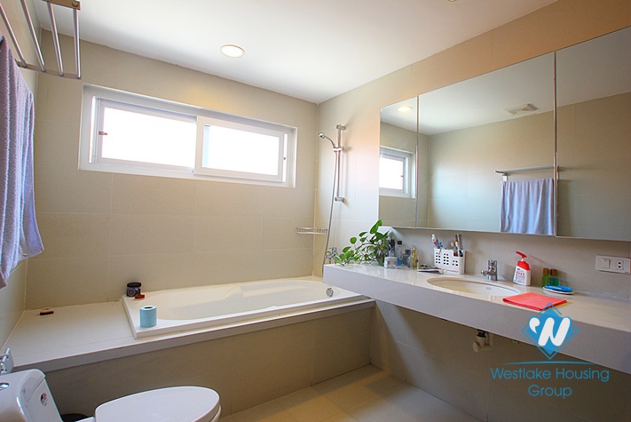 Penthouse apartment with 2 bedrooms, lake view for rent in Tay Ho