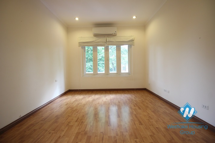 A charming Villa with 5 bedrooms for lease in Dang Thai Mai street, Westlake area