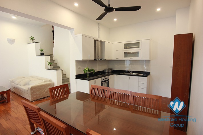 White house with 3 floor for rent in Tay Ho area 