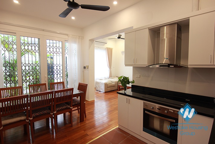 White house with 3 floor for rent in Tay Ho area 