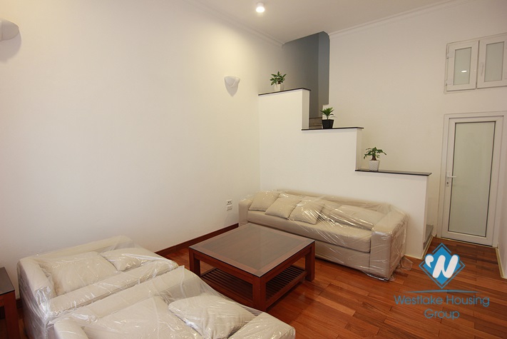 White house with 3 floor for rent in Tay Ho area 