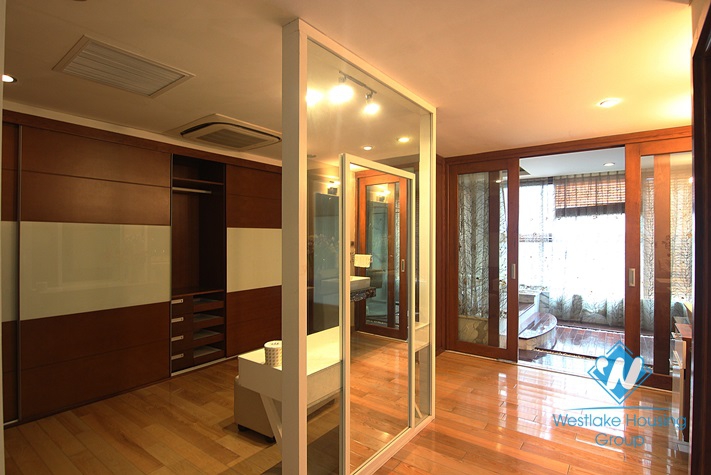 An exquisite villa for rent by Westlake Tay Ho with swimming pool splendid lake view