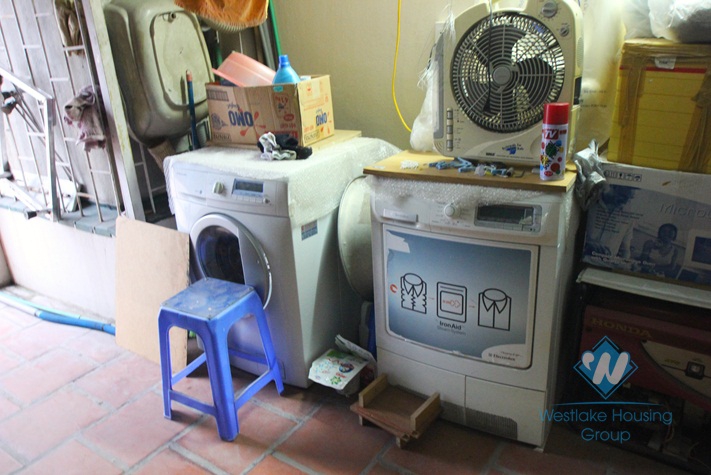 Nice 01 room for share in a nice house for rent in Ba Dinh District, Hanoi
