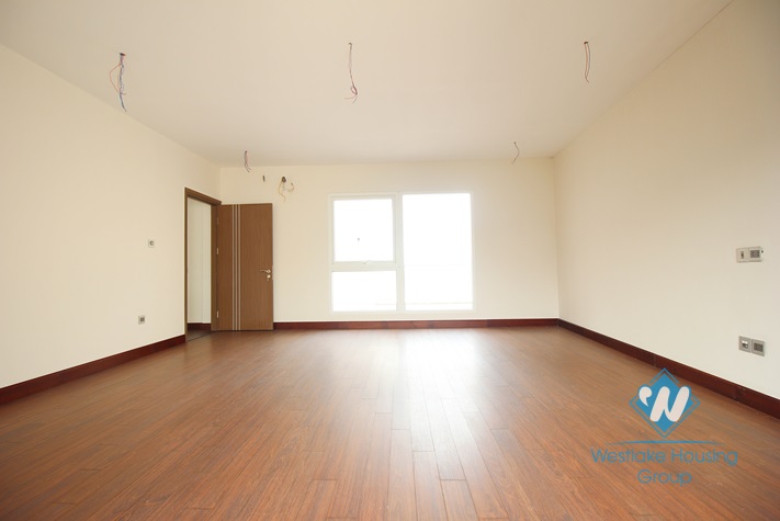 Hot property for rent in Ciputra, large backyard & modern design