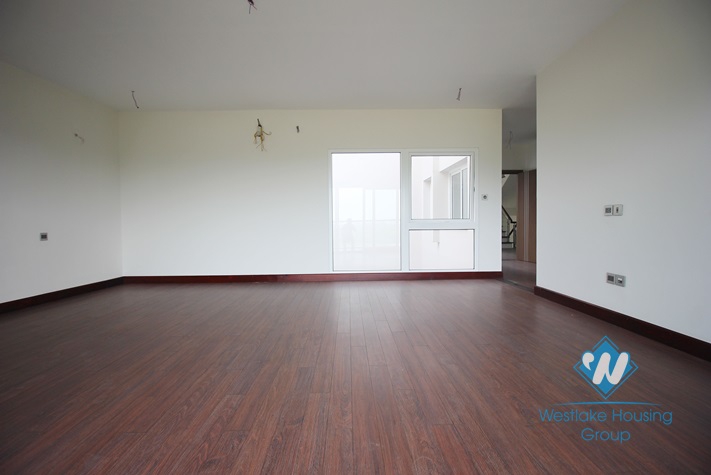 Hot property for rent in Ciputra, large backyard & modern design