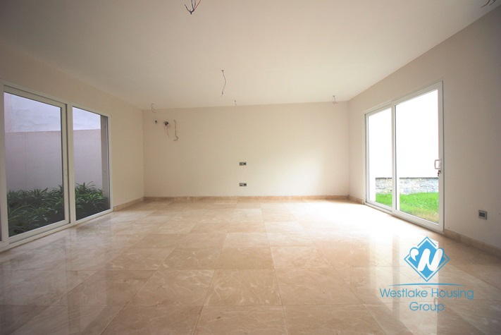 Hot property for rent in Ciputra, large backyard & modern design