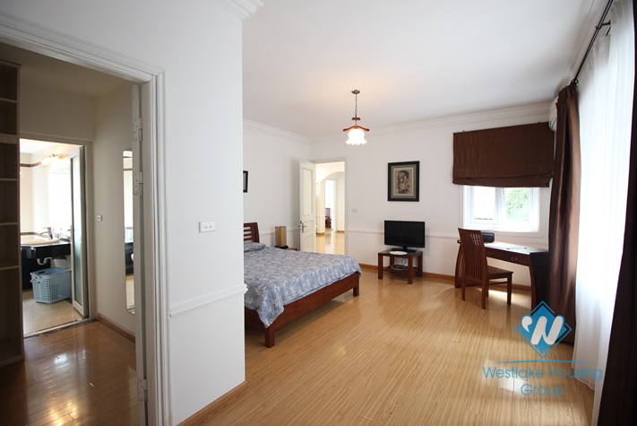 Spacious three bed apartment for rent in Yen phu, Tay Ho, Hanoi