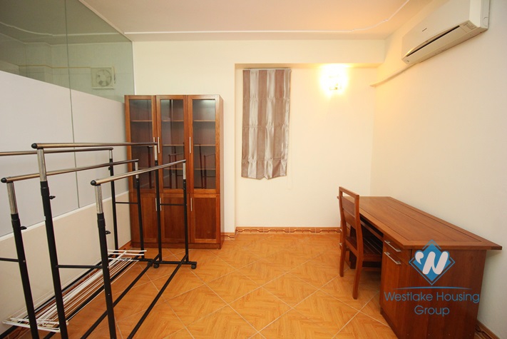Beautiful house on the lake for rent in Yen Phu area, Tay Ho district 