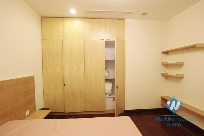 Apartment for rent in Royal city, Thanh Xuan district, Hanoi, high quality apartment for rent price 1100 US$/month