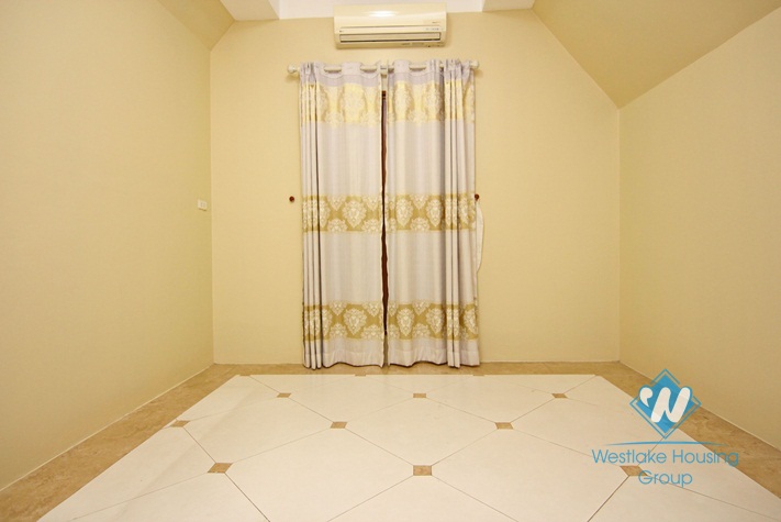 Modern, nice and quiet villa for rent in Tay Ho area