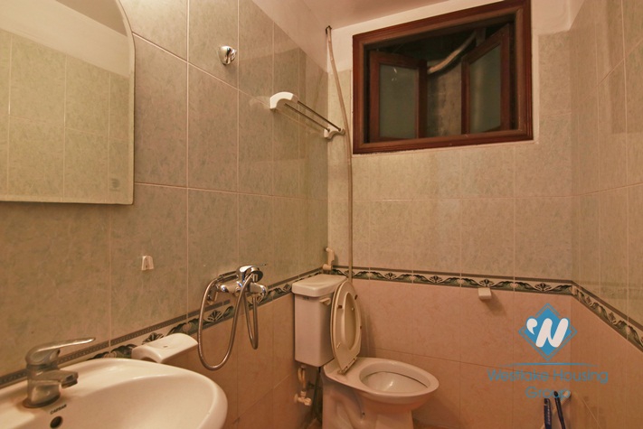 Good house for rent on Thuy Khue street, Tay Ho
