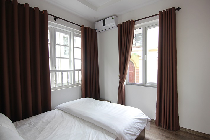 Balcony apartment for rent at No 2 lane 32/18 To Ngoc Van Street, Tay Ho, Hanoi