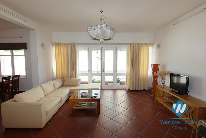 Cheap rental offer 02 bedrooms apartment in Tu Hoa, Tay Ho, Hanoi, Vietnam for lease