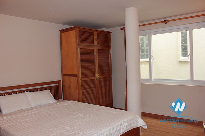Nice 2 bedrooms apartment for lease in Tu Hoa st, Tay Ho, Hanoi