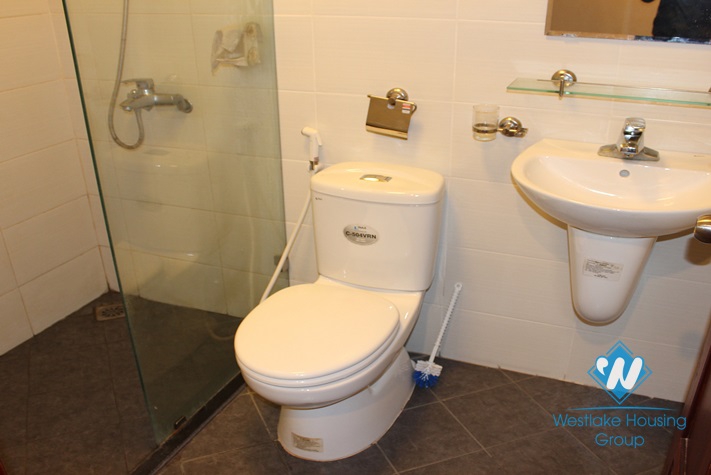 Nice 2 bedrooms apartment for lease in Tu Hoa st, Tay Ho, Hanoi