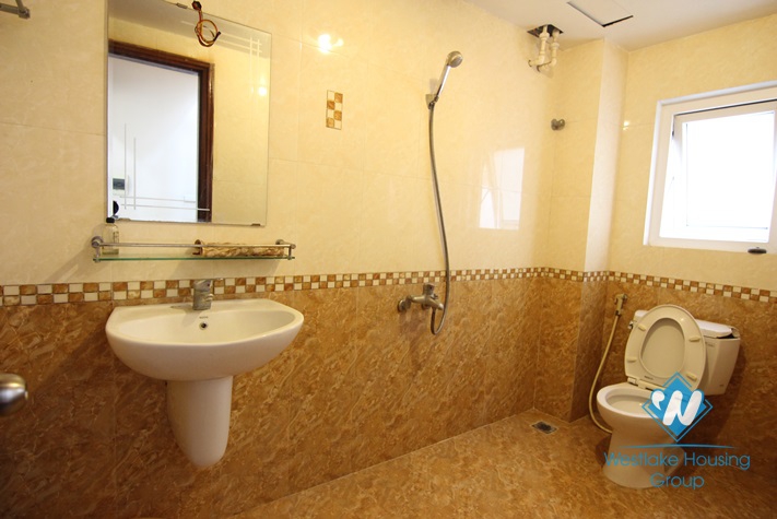 Nice and cozy house for rent in Au Co, Ha Noi
