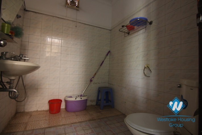 Classic house with nice court yard for rent in Tay Ho district 