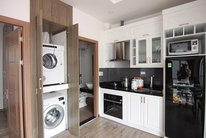 Balcony apartment for rent at No 2 lane 32/18 To Ngoc Van Street, Tay Ho, Hanoi