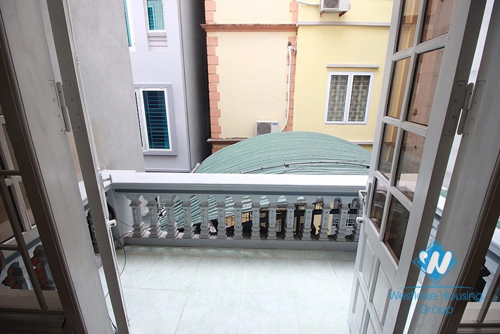 Good house with 4 bedrooms for rent in Au Co st, Tay Ho, Ha Noi. Cheap price