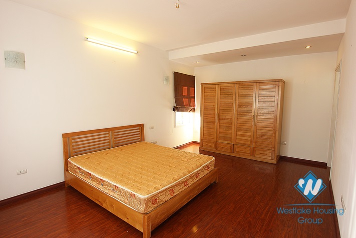 Cheap rental offer 02 bedrooms apartment in Tu Hoa, Tay Ho, Hanoi, Vietnam for lease