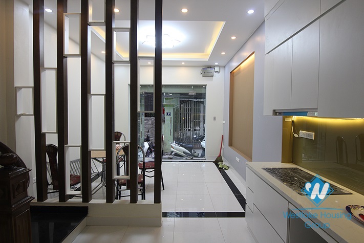 Nice house with 2 bedrooms for rent in Au Co st, Tay Ho district 