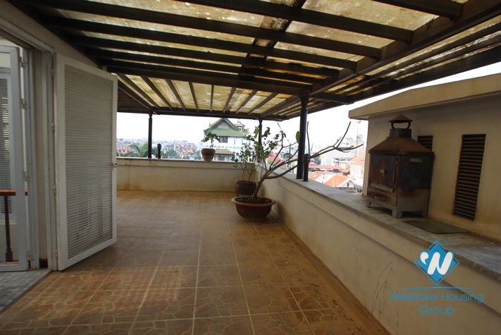 Spacious house with large garden for rent in Westlake area, Hanoi