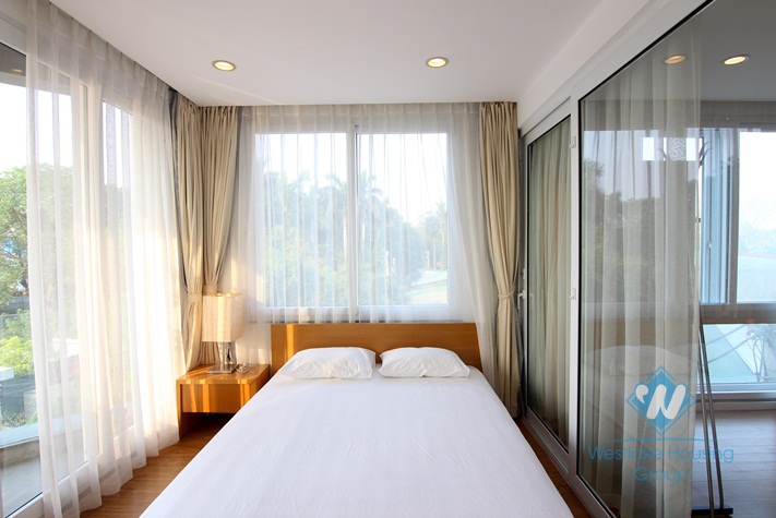 Lake view apartment for rent in Dang Thai Mai, Tay Ho, Ha Noi