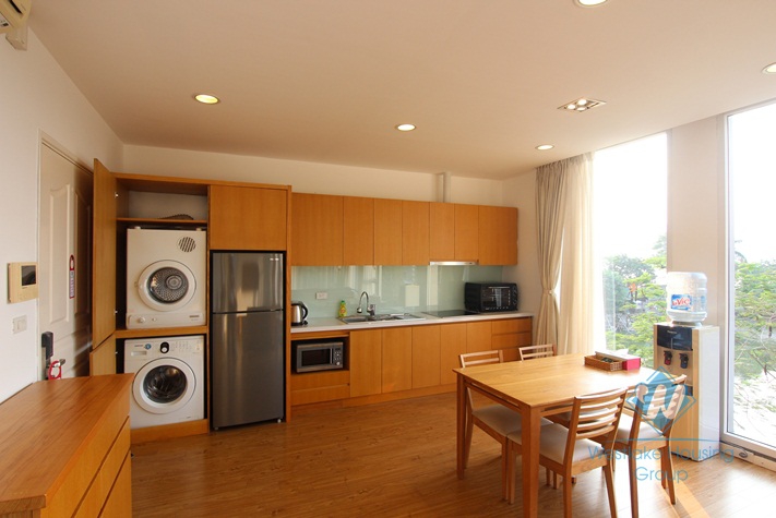 Lake view apartment for rent in Dang Thai Mai, Tay Ho, Ha Noi