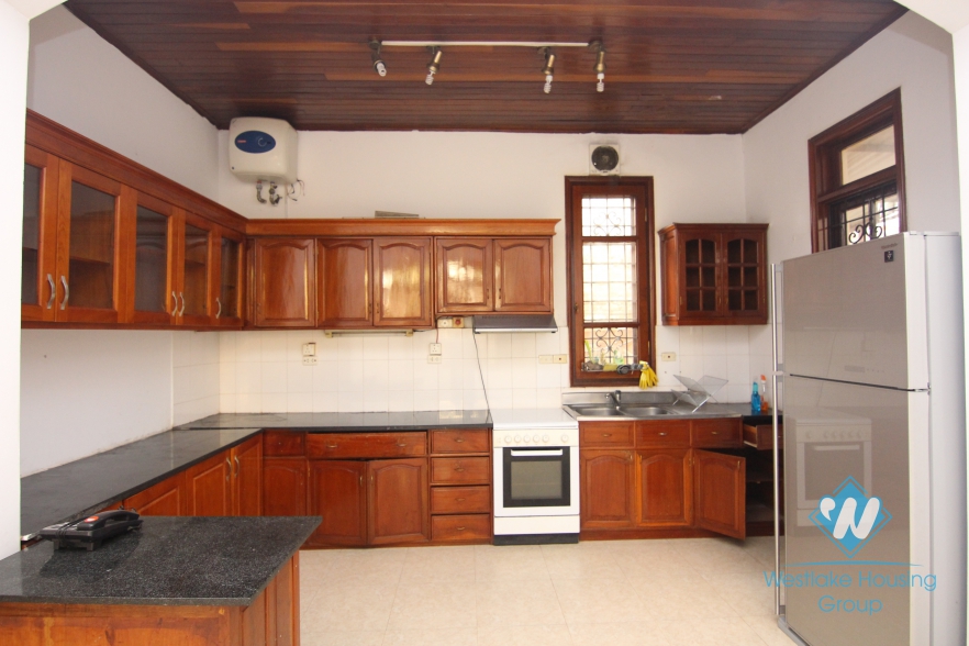 House with lake view balcony and patio for rent in Tay Ho