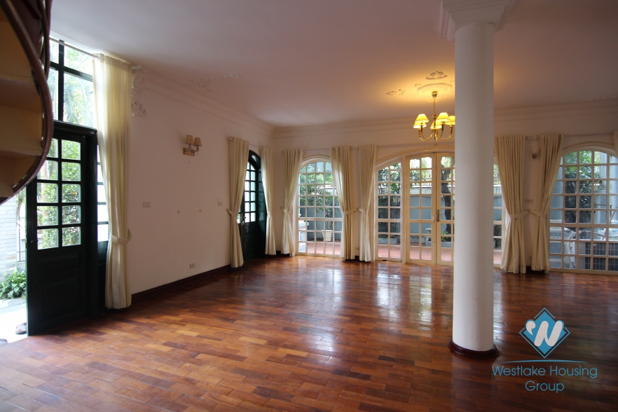 Quiet and bright house with lots of space for rent in Tay Ho