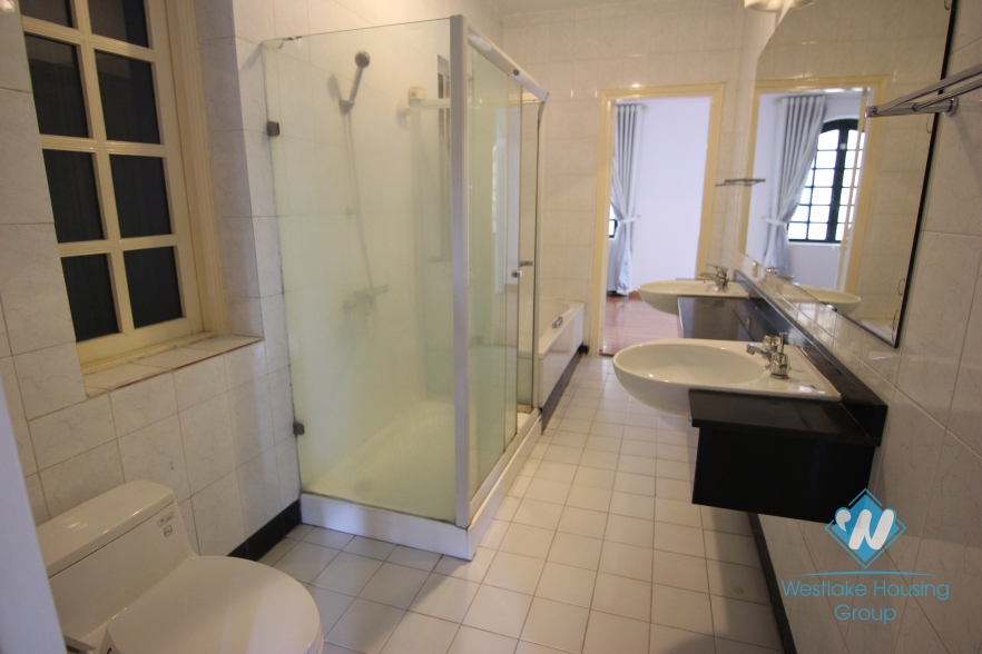 Quiet and bright house with lots of space for rent in Tay Ho