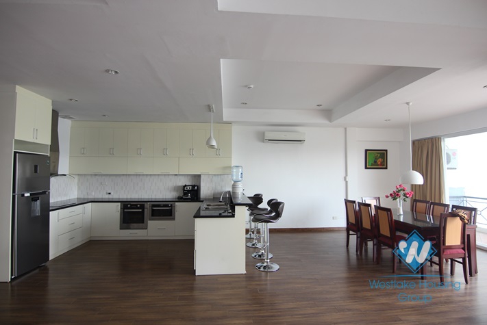 Lake view with big balcony apartment for rent in Xuan Dieu st, tay Ho district 