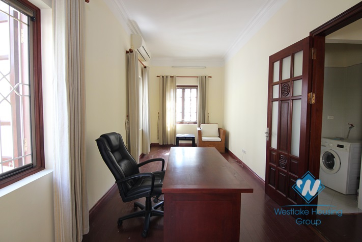 Lovely house with courtyard for rent in Tay Ho