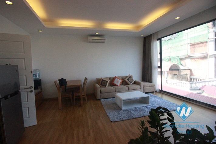 02 bedrooms apartment for rent near Ngoc Khanh Lake, Ba Dinh, Hanoi