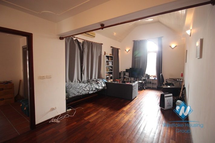 To Ngoc Van 5 bedroom villa with swimming pool for rent