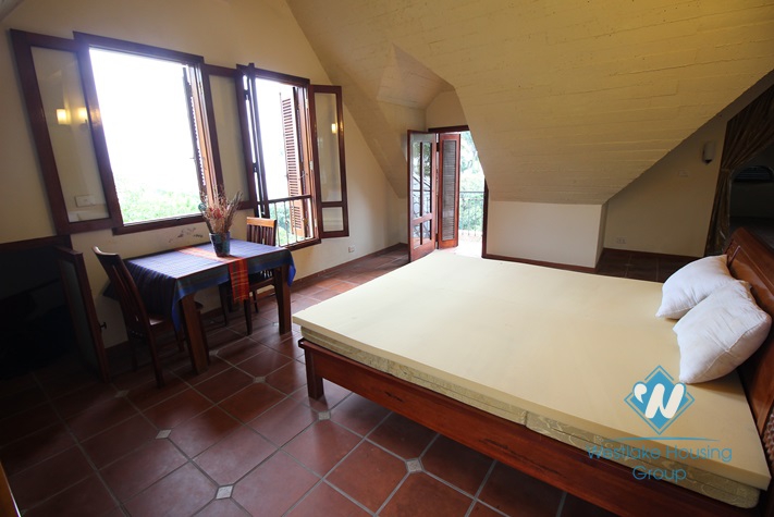 Splendid western style villa with nice yard and beautiful garden near Red River for rent 
