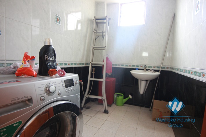 Garden house with 4 bedrooms for rent in Tay Ho area 