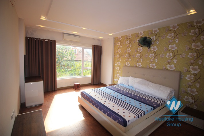 New and Nice house with nature light for rent in Tay Ho area 